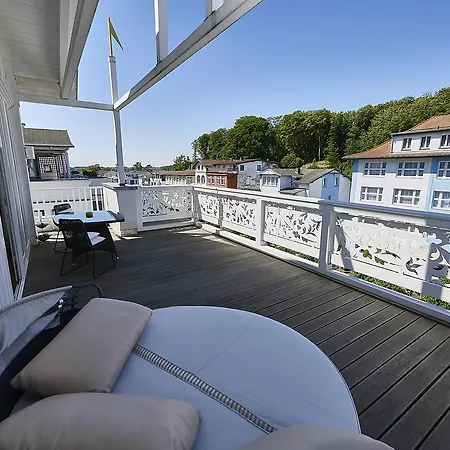 Johanna In - Penthouse 