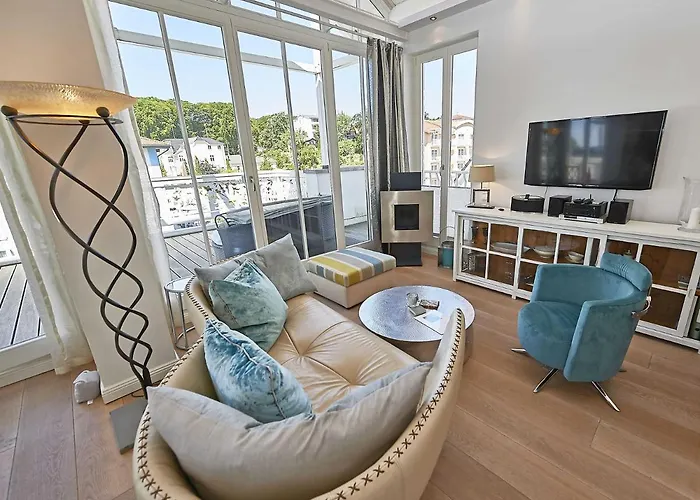 Willa Johanna In - Penthouse 