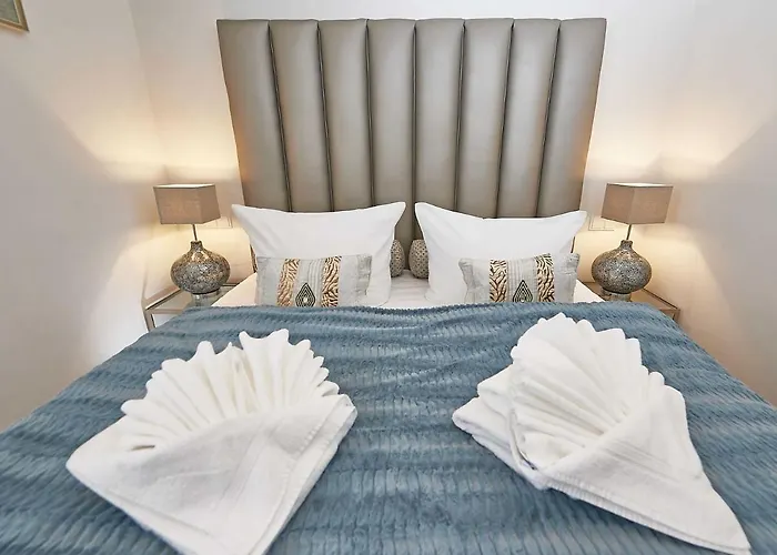 Johanna In - Penthouse 