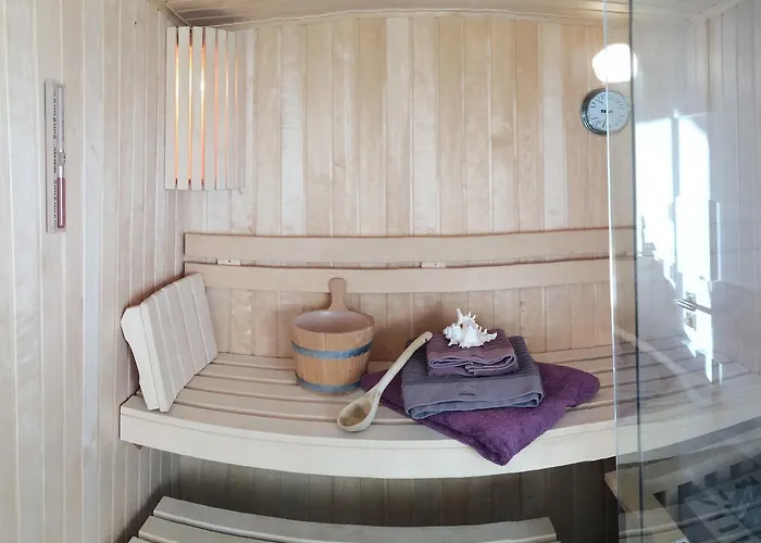 Johanna In - Penthouse 